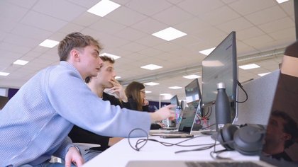 Lavoro, CIG in diminuzione, metalmeccanico e tlc pesano sulla straordinaria