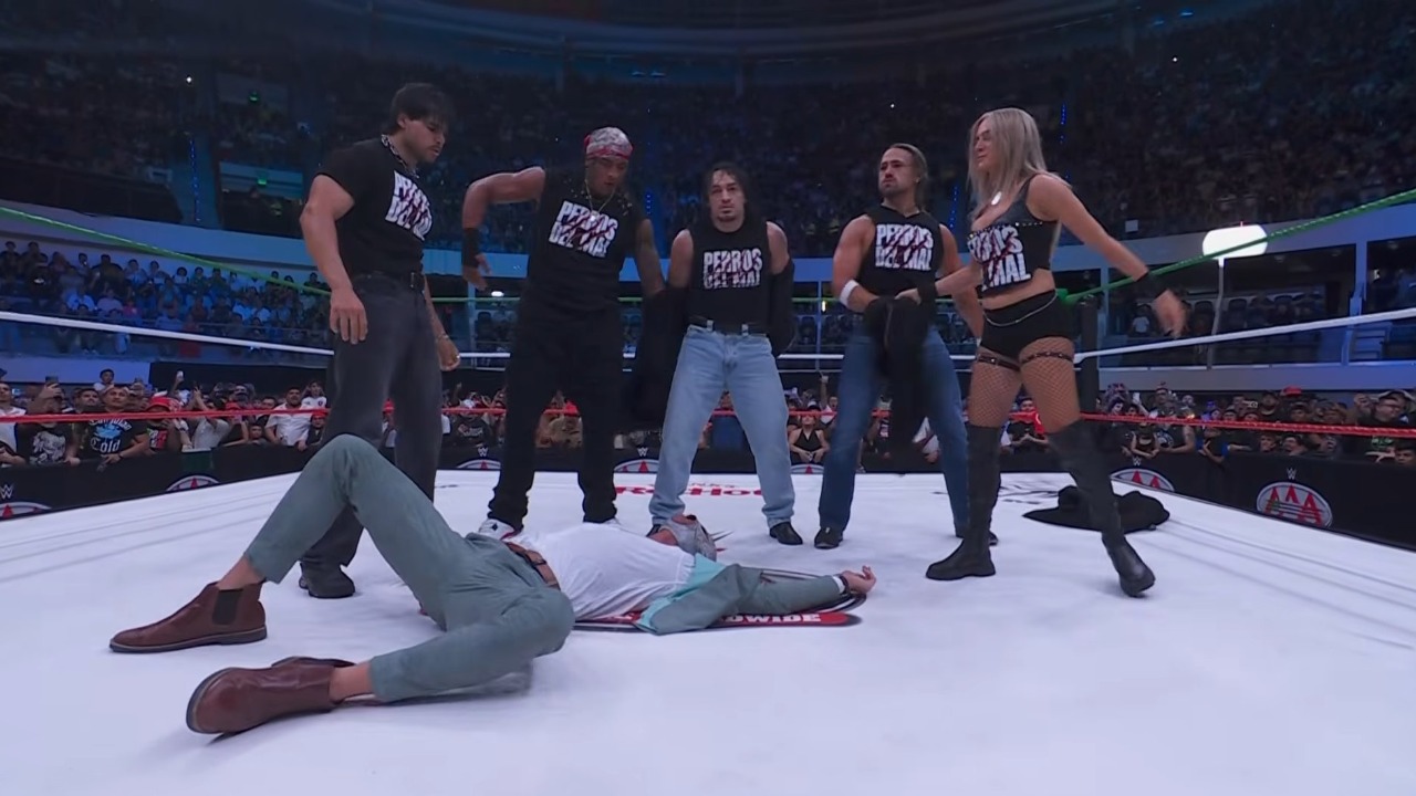 ⁠65-year-old legend reunites with Perros Del Mal on AAA