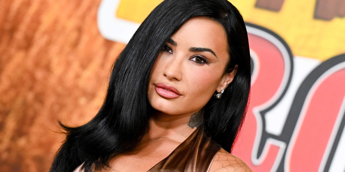 Demi Lovato returns to 'Camp Rock' and gays are amped up