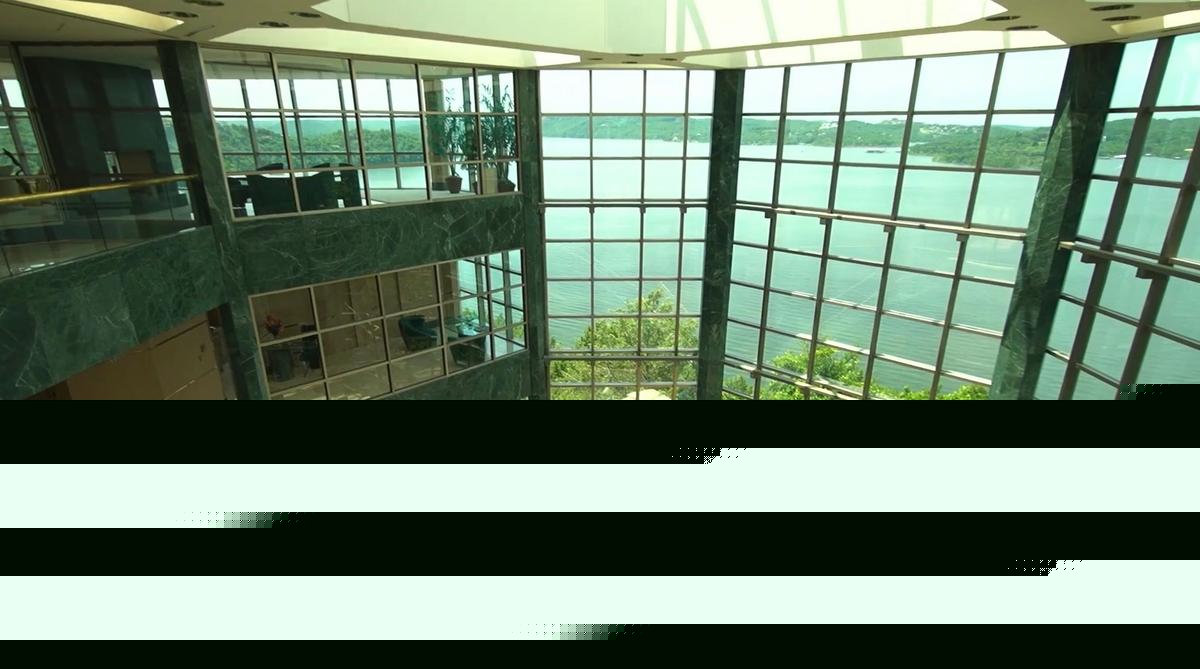 Inside the Glass Mansion on Table Rock Lake Just Sold