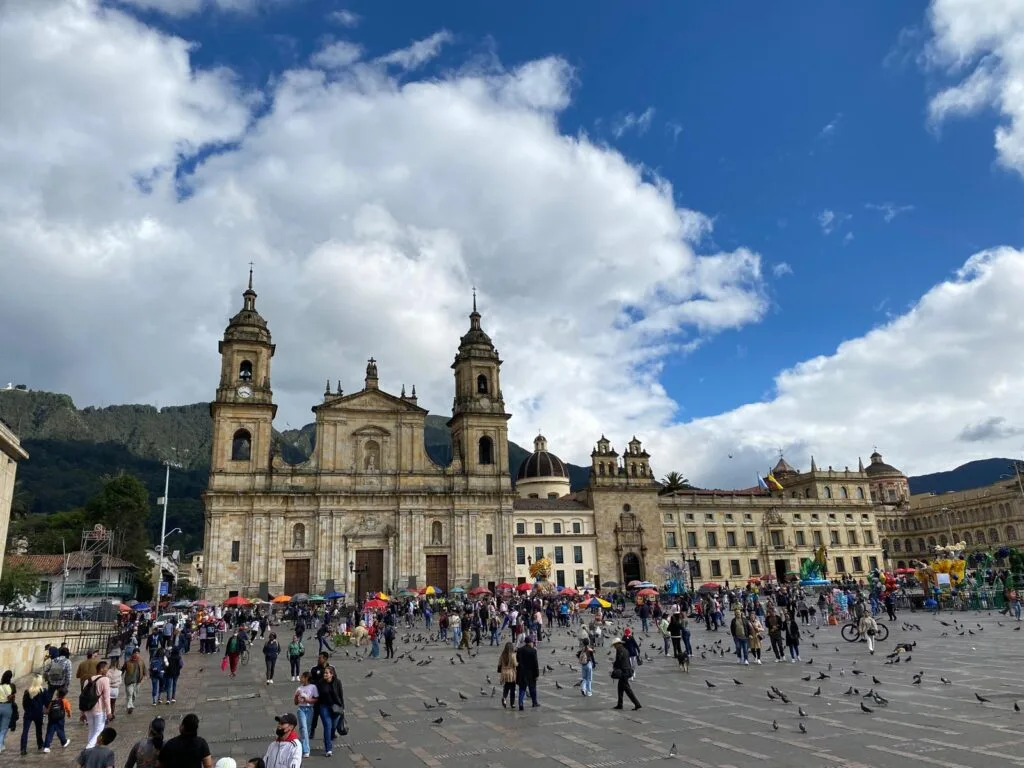 Colombia’s Debt Surge Hits Record High, Testing Fiscal Promises and Market Patience
