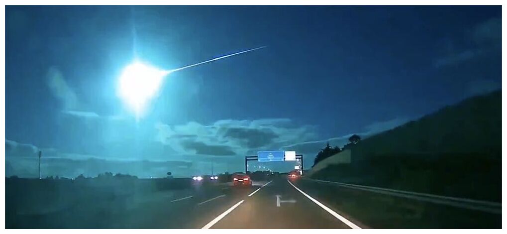 BEST OF THE WEB: Bright meteor fireball illuminates night sky over Spain and Portugal on May 18 [Update: Calculated total impact energy 0.13kt TNT]