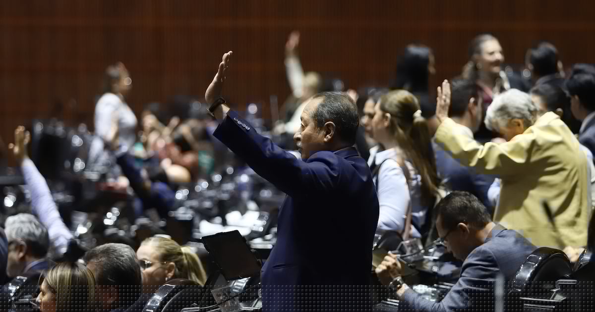 Premio para diputados morenistas