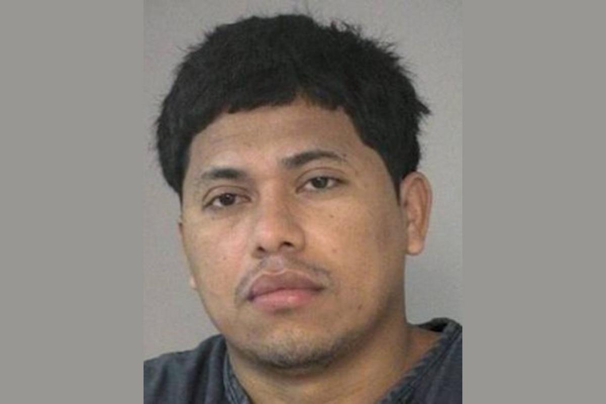 Illegal Fugitive Robert Bustrillo-Vasquiez Wanted by Texas DPS