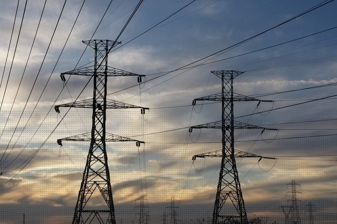 Creșterea avansului, de la 40% la 60% din decontările către furnizorii de energie și gaze naturale, aprobată de deputați
