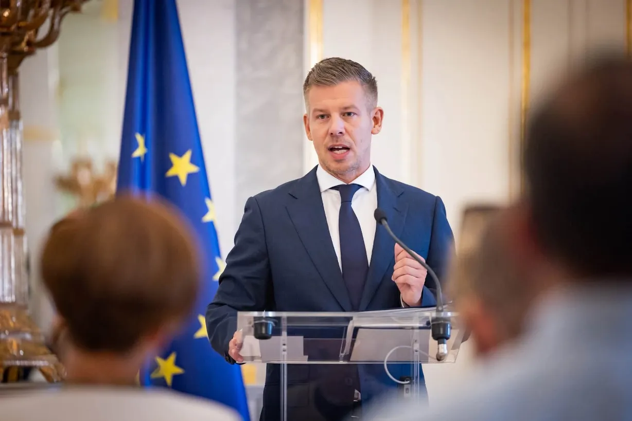 Comment on Why is it a problem if Péter Magyar decides who can lead Hungary’s public media? by Mouton