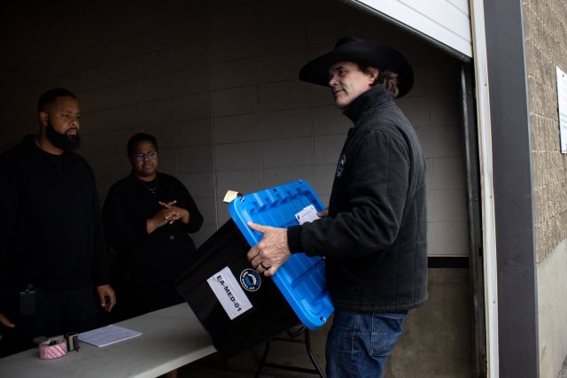 Judicial review request challenges denial of Corb Lund's anti-coal petition (Alberta)
