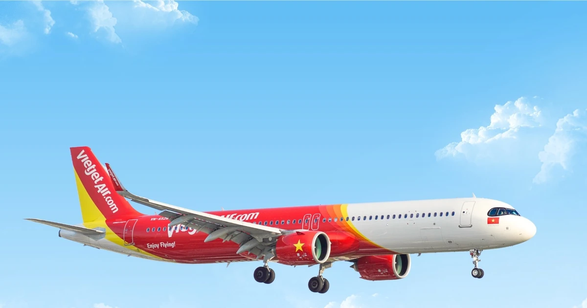 Vietjet voted “Favourite Low-Cost Carrier” and “Best Cabin Crew Uniform” by travelers worldwide