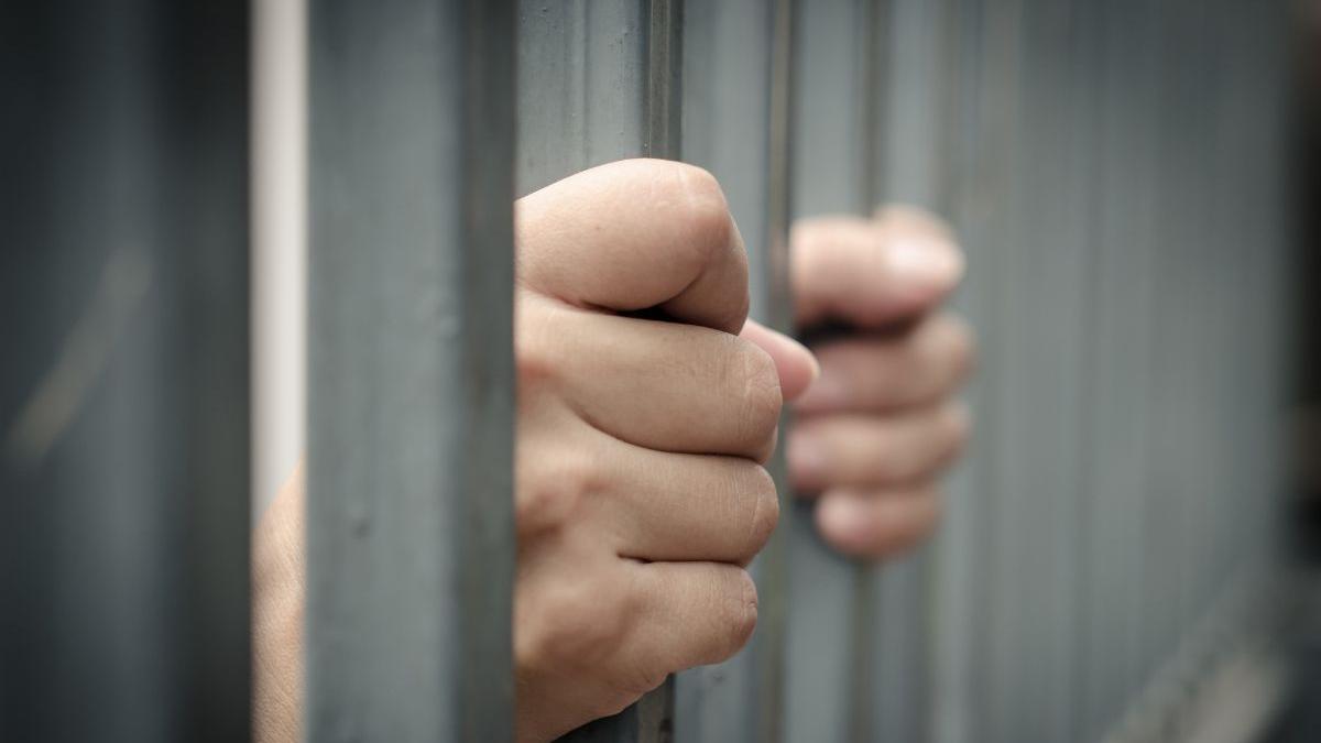 Two Indian men jailed and caned in Singapore for robbing sex workers during holiday