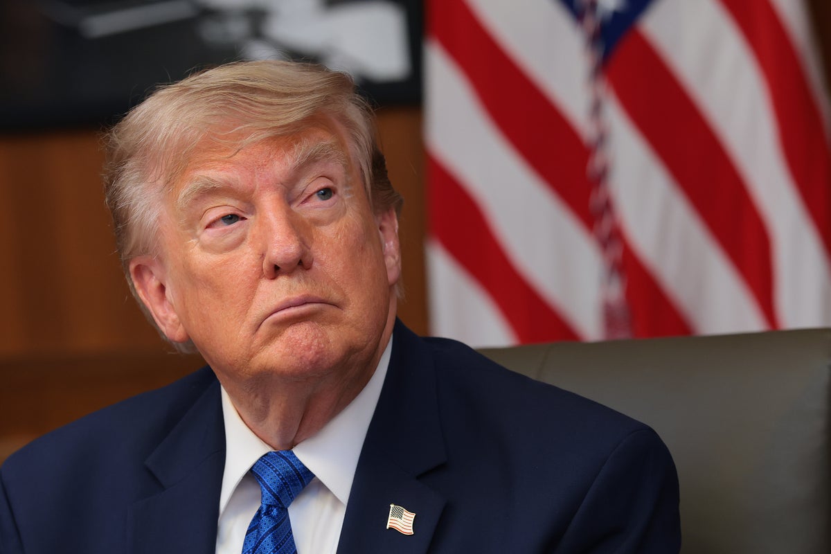 Trump hosts mining CEOs amid worries over depleting weapons stockpiles