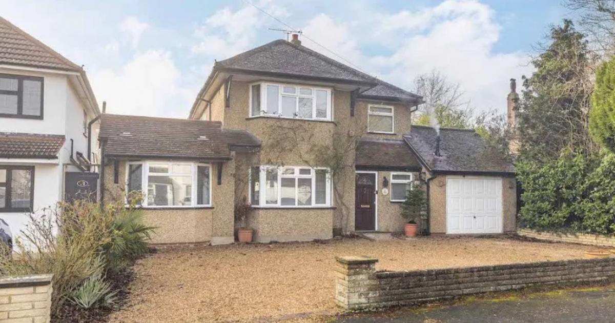 Four-bedroom house with hot tub and sauna up for sale