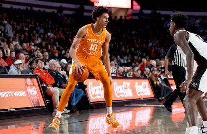 Why Opponents ‘Should Be Worried’ About Tennessee Basketball Freshman Nate Ament