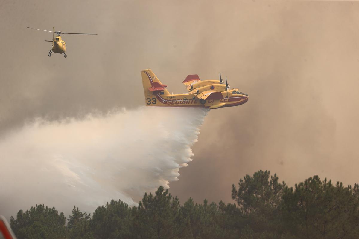 Incendie en Gironde : « Avec deux Canadair en plus au départ, les choses auraient été différentes », déplore un pilote de la Sécurité civile