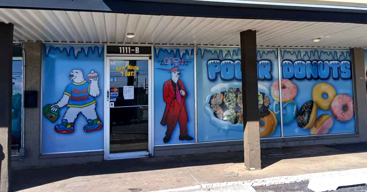 This Underrated Bakery In Oklahoma Serves Up The Best Glazed Donut You’ll Ever Taste