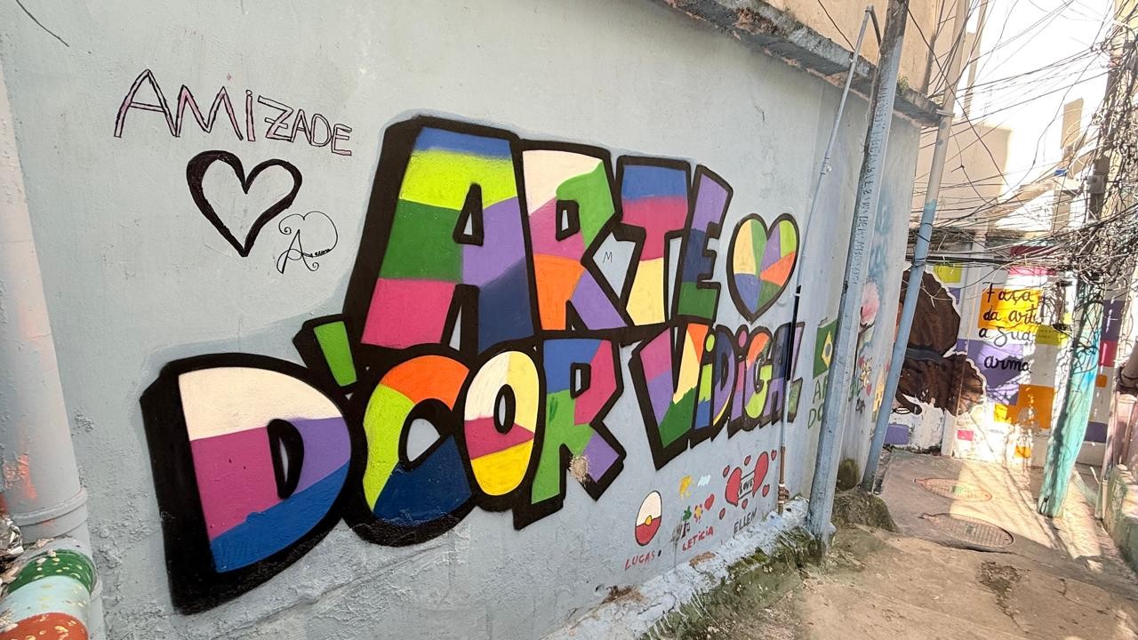 Caminho percorrido pelo papa João Paulo II no Vidigal será revitalizado com grafite