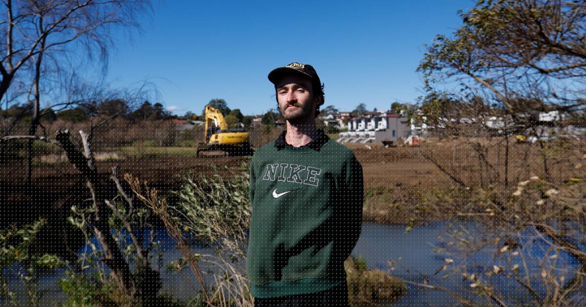 Residents near major Wollongong creek fear heightened flood risk from earthworks