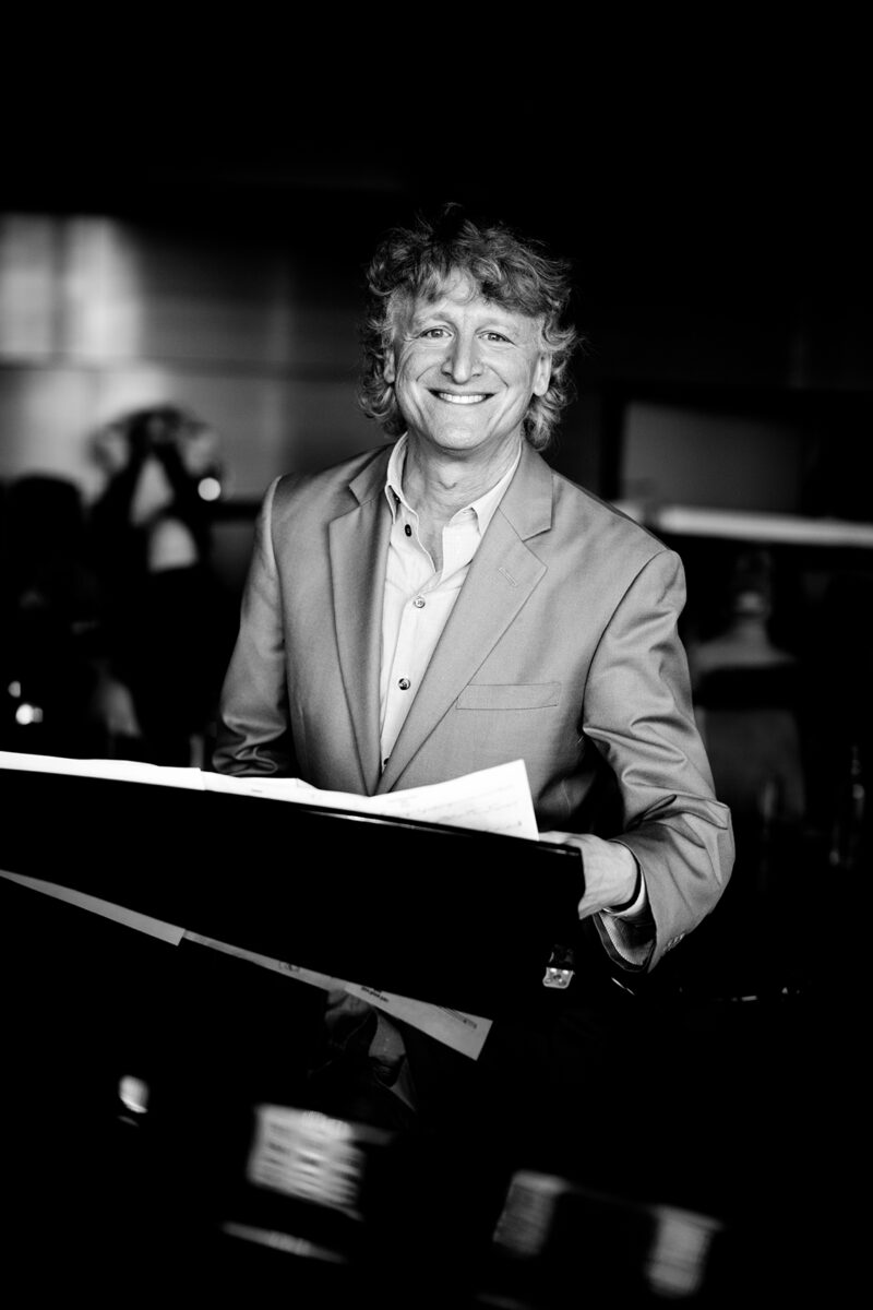 Celebrul pianist de jazz american David Kikoski  va cânta cu Big Band-ul Radio România