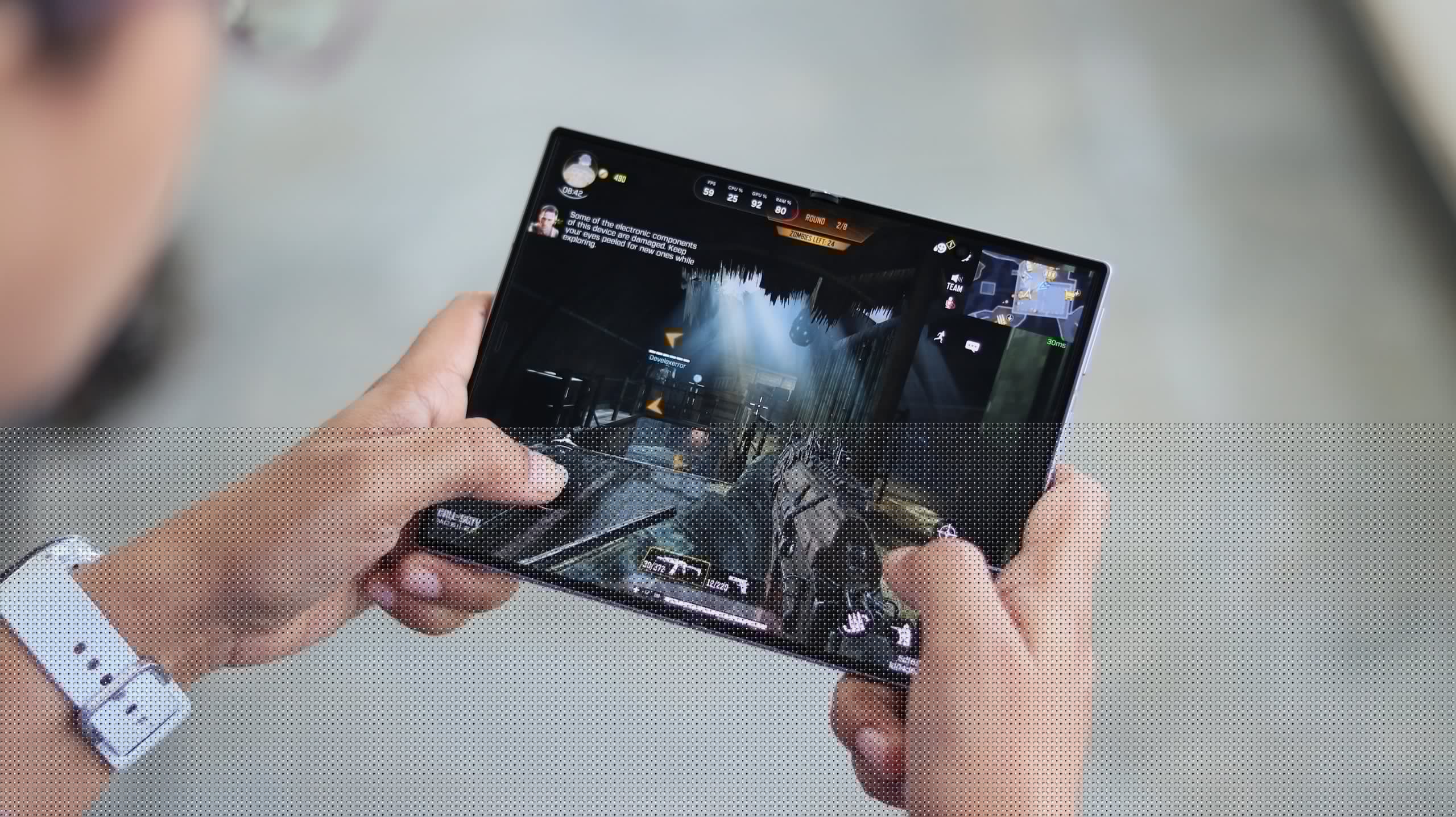 Apple’s China memory gamble backfires, but it still has a leg up on Samsung