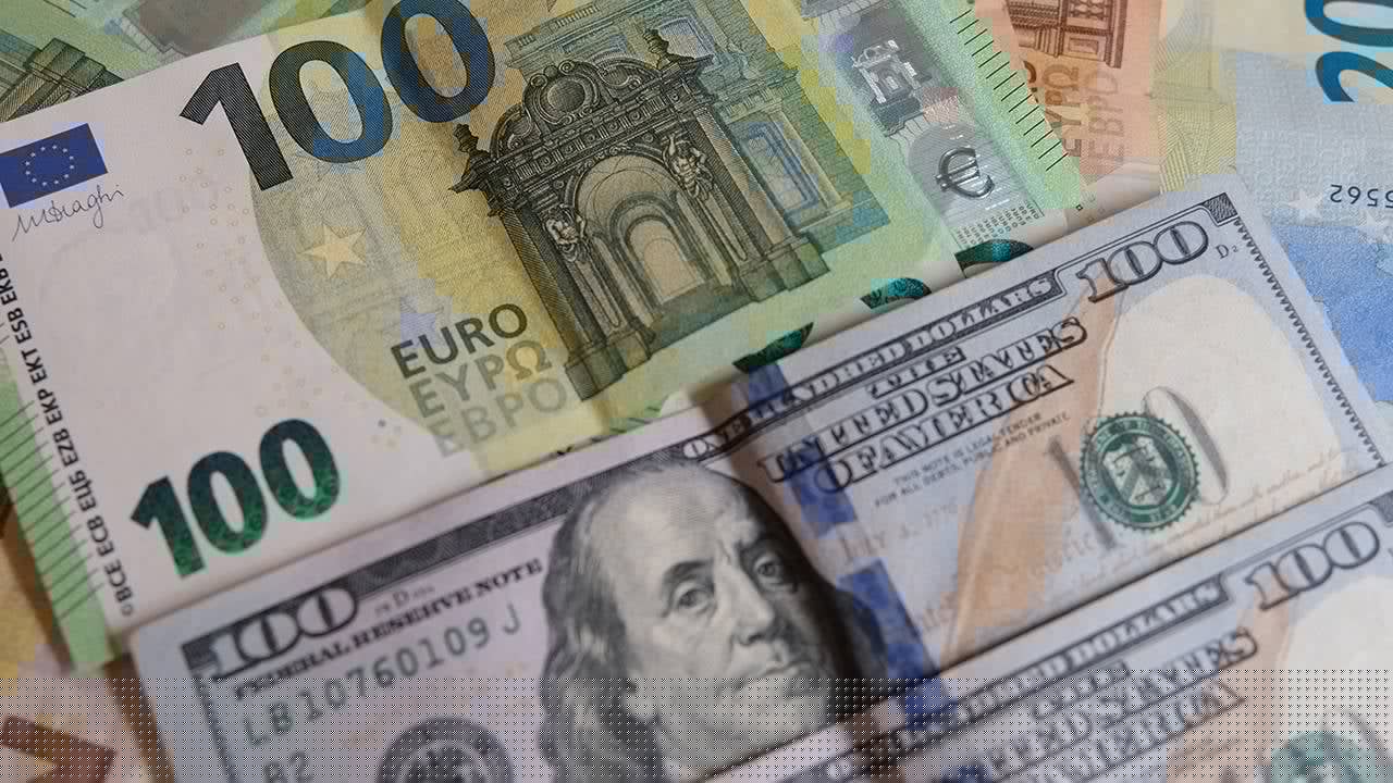 Döviz piyasasında son durum: Dolar güne yükselişle, euro düşüşle başladı