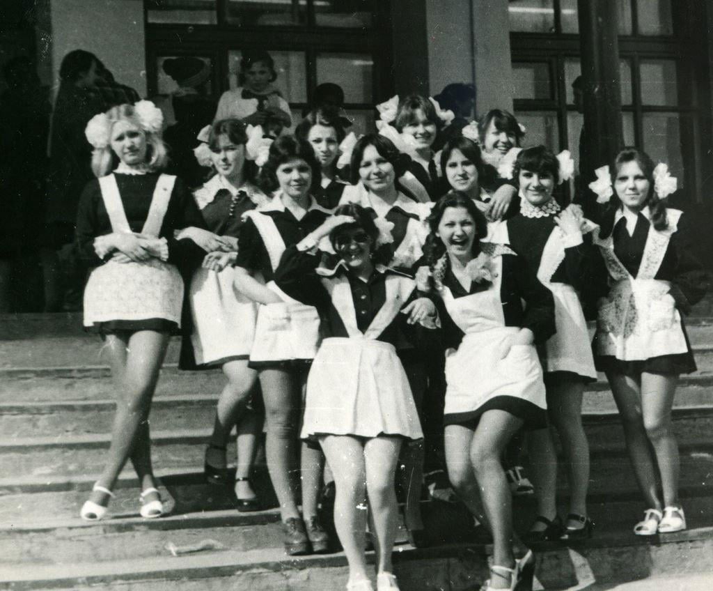 History / Nostalgia - Soviet high school students in the 1970s