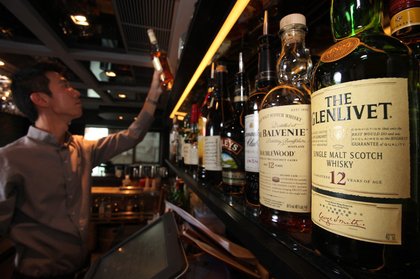 Decizia Chinei în privința whisky-ului scoțian, produsul de export de mare valoare pe care Marea Britanie nu a reușit să îl protejeze în fața tarifelor SUA