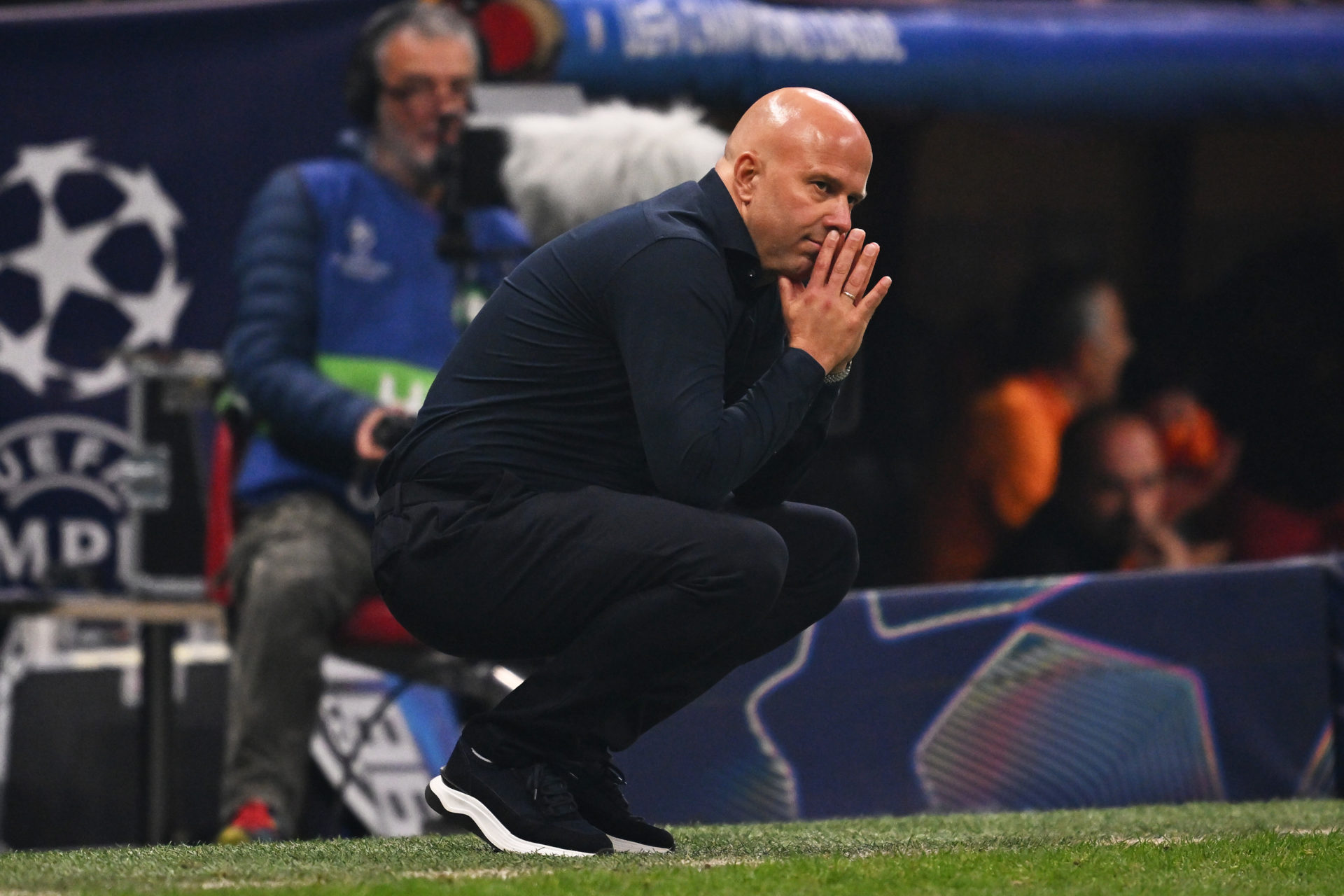 Arne Slot must bench £36m Liverpool player against Chelsea and replace him with 'vital' star