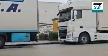 El Puerto de Algeciras recupera la entrada de camiones para Ceuta aunque cientos de vehículos siguen a la espera de embarcar