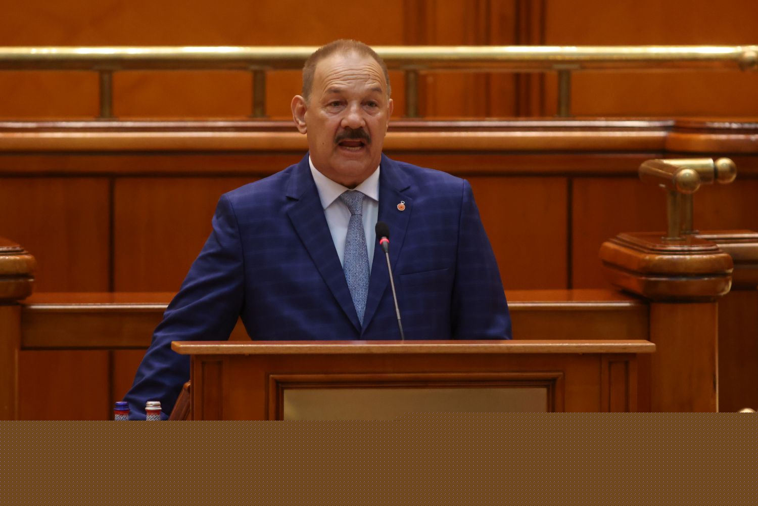Cine e singurul deputat PSD care a semnat pentru suspendarea lui Nicușor Dan, demers al AUR. „La PSD votezi cum te taie capul, cum simte inima, creierul”