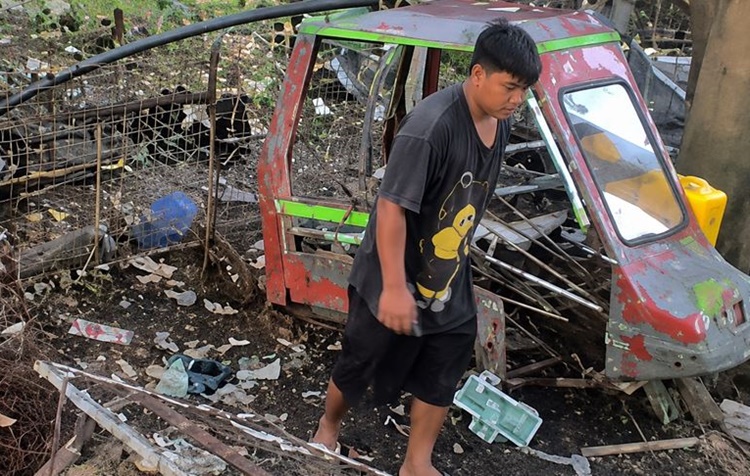 Thief Steals Scrap Materials, Then Sells Them Back to Same Junk Shop