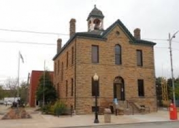 Pawhuska City Hall Short on Staff, Closing for Lunch