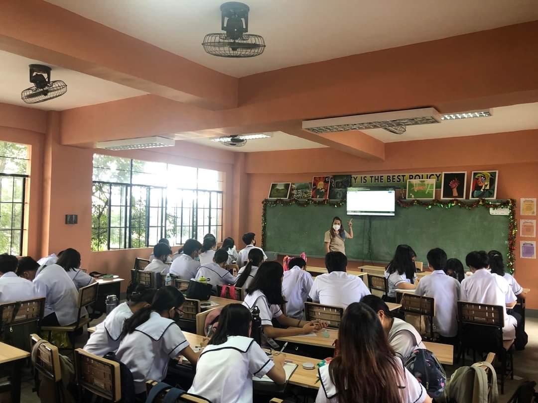 ‘Scattered Flickers of Light’: The Education Outlook of the Megacity of Metro Manila