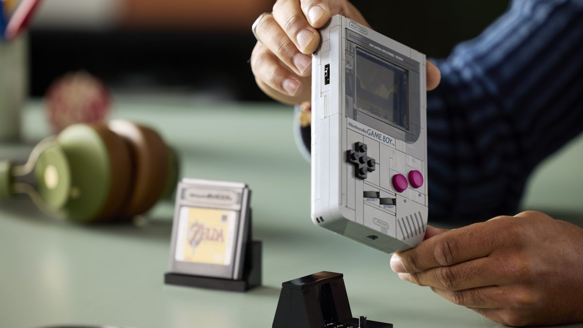 This Modder's Lego Game Boy Can Play Pokémon Red and Tetris