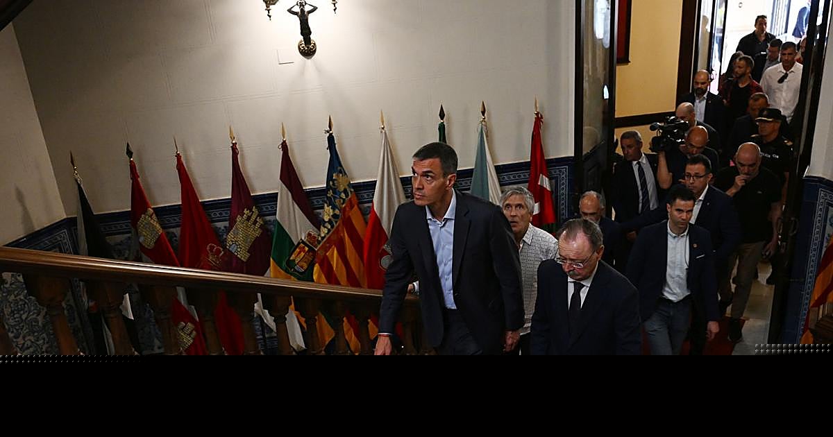 Sánchez no comparecerá por la crisis en Ceuta y Moncloa evita el careo entre Robles y Marlaska