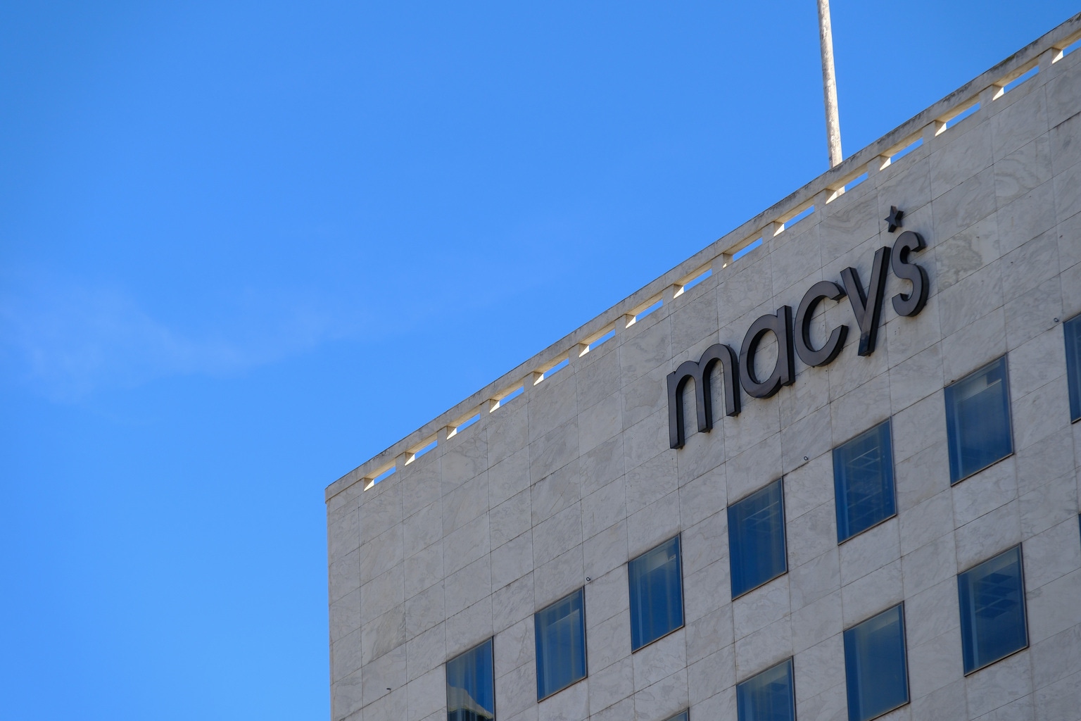Macy's Breakout Moment: Why The Holiday Consumer Could Fuel A Major Turnaround