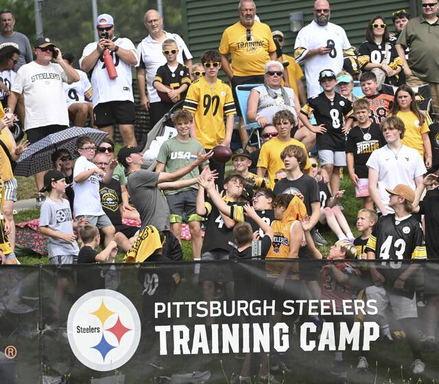 Steelers move practice indoors; Saint Vincent closed to fans