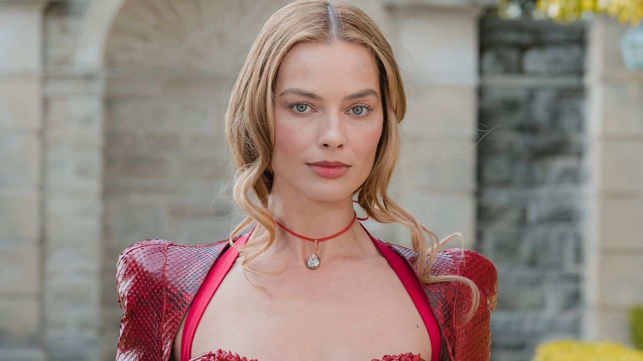 Margot Robbie's Random Hair Ribbons Bring the Whimsy—See the Photos