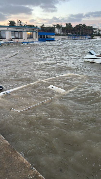 Maltempo nel Trapanese, nuovi disagi: asilo chiuso, barche affondate e strade allagate