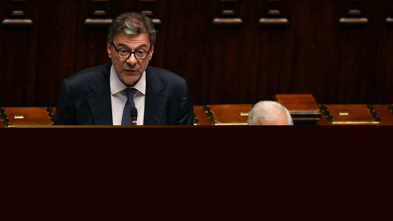 Giorgetti in Parlamento, 36 miliardi per energia e armi