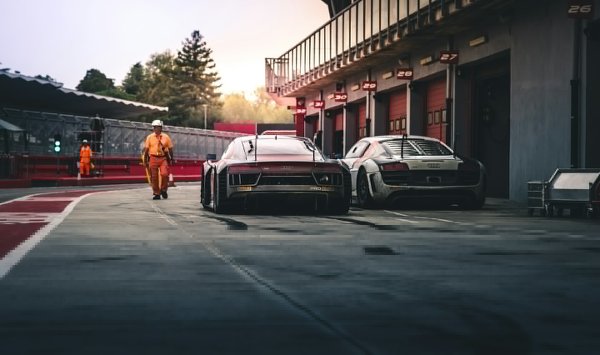 Why Championship Racing Teams and Digital Businesses Win Through Operational Precision