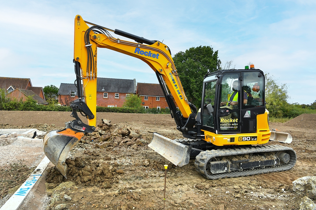Rocket Rentals goes big on zero tailswing JCBs