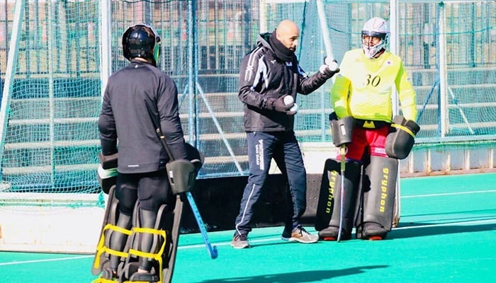 Salman Akbar joins Japan hockey team