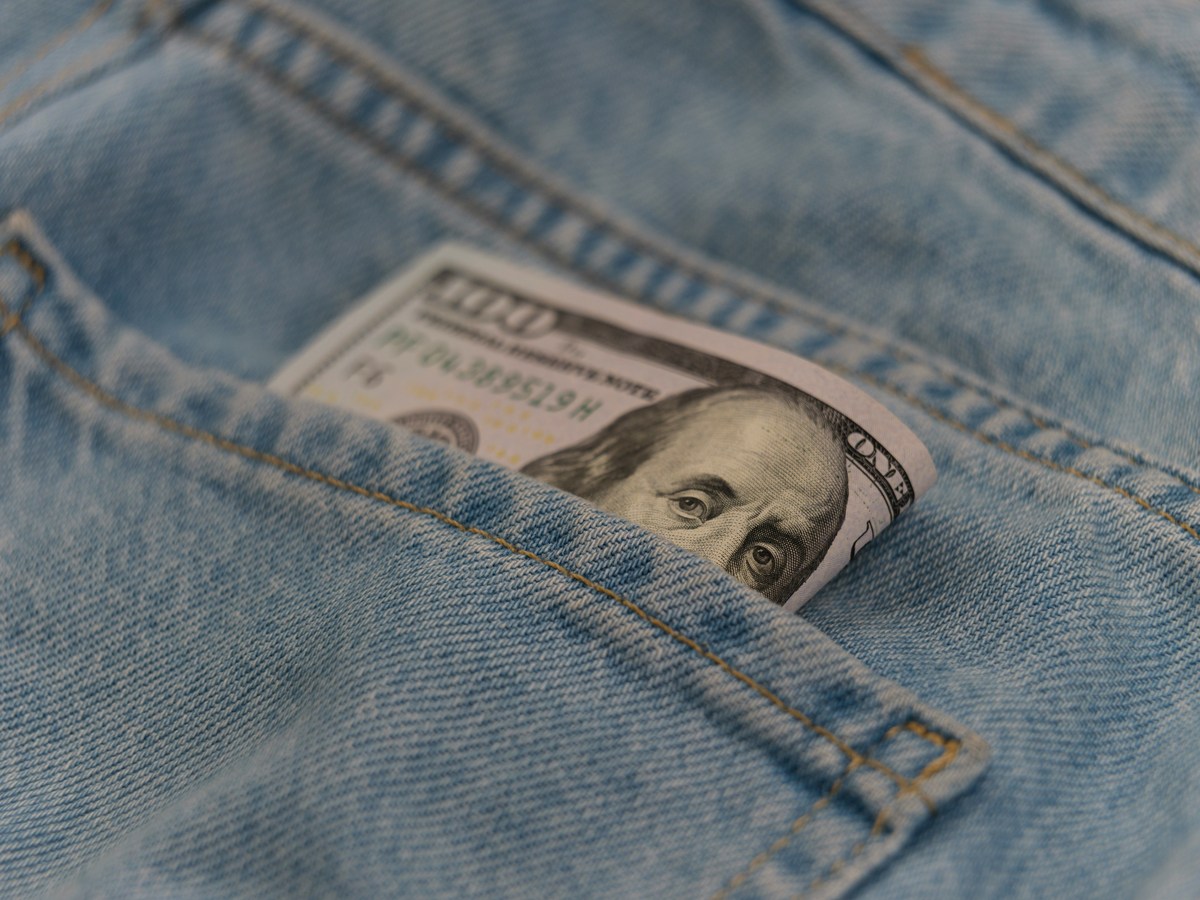 How Much Cash Can You Legally Carry On You in Louisiana?