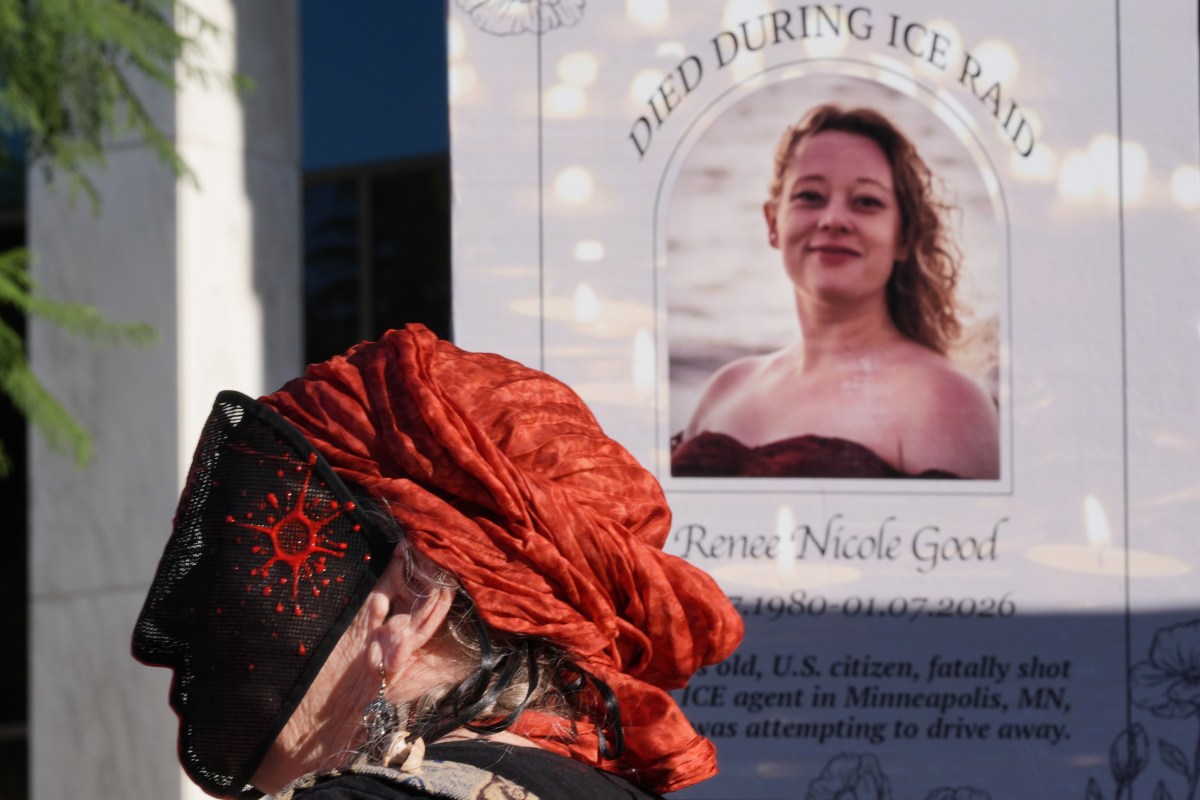 Agente de ICE involucrado en la muerte de Renee Good es suspendido