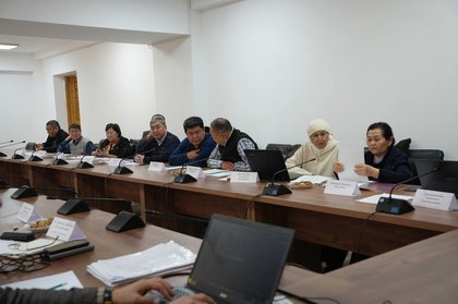 Transition to 12-year education: Textbook developers selected for three subjects