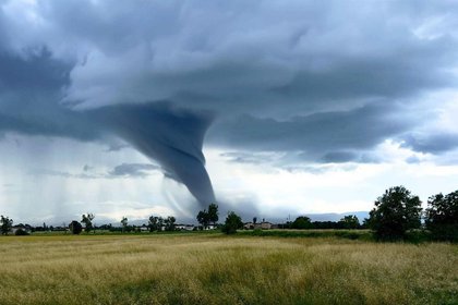 A Kid in Colorado Invents New Tornado Detecting Tech