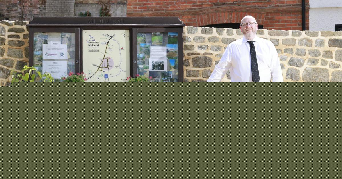 Heritage housebuilder backs restoration of historic garden wall