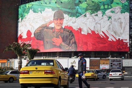Em meio a pressão dos EUA ao Irã, UE vota para listar Guarda Revolucionária como organização terrorista; Rússia e Turquia acenam à diplomacia
