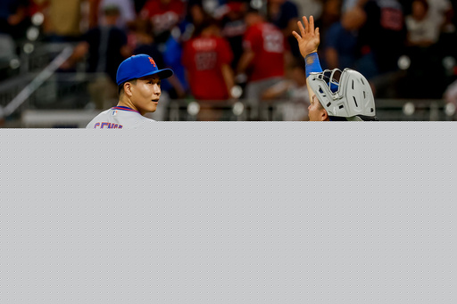 Kodai Senga gets 1st career save but Mets rookie gives away souvenir ball in comical scene