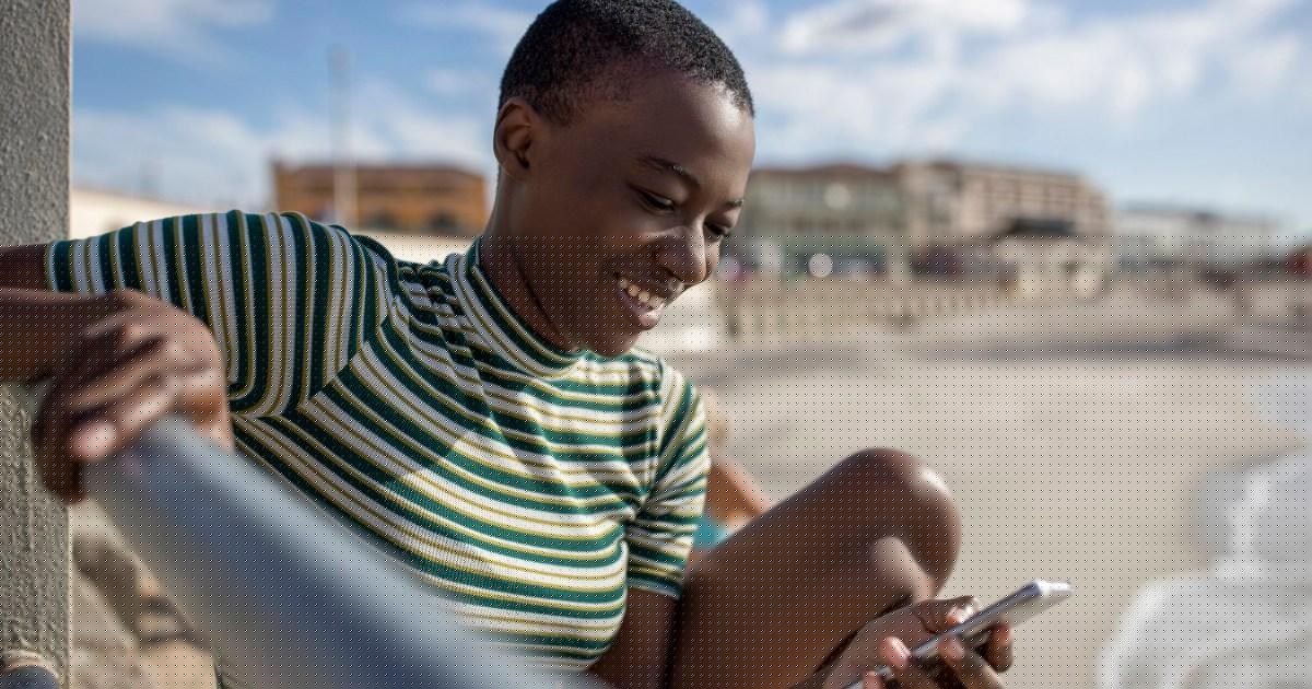 The average amount Brits have in savings, according to their age