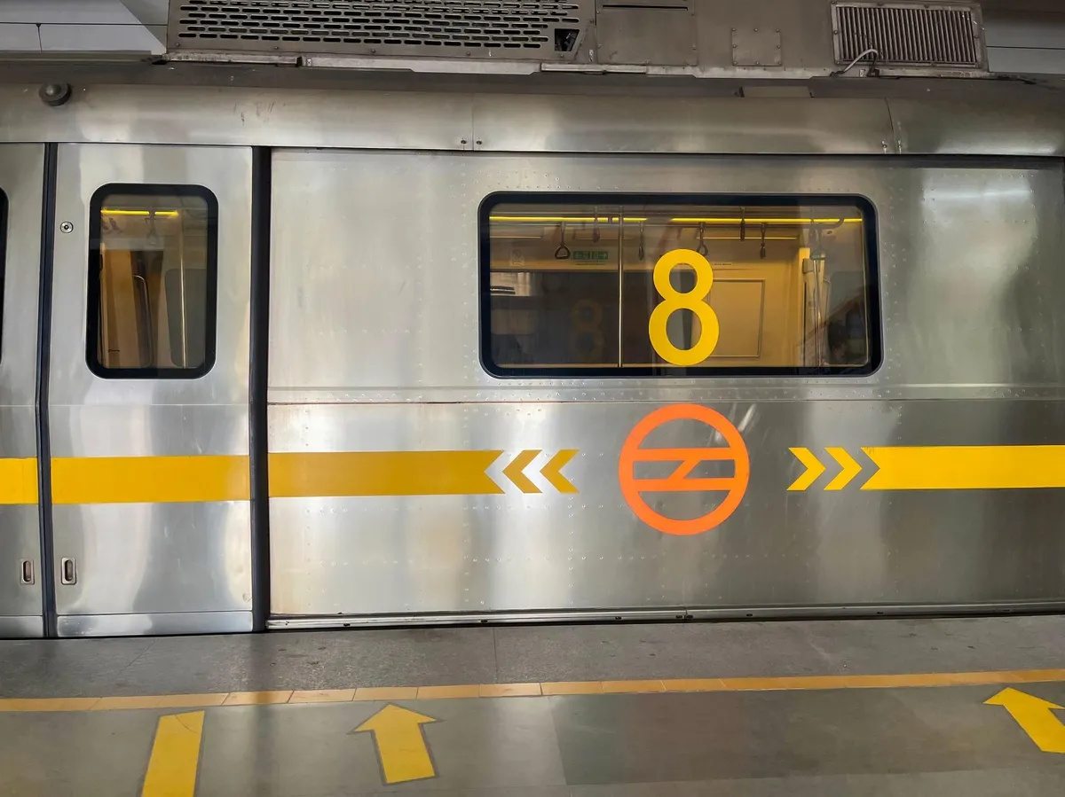 Majnu Ka Tila Nearest Metro Station &amp; Other Nearest Metro Stations